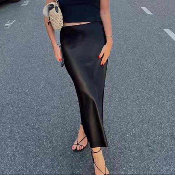 🖤Reformation Layla Silk Skirt Black Midi - Picture 1 of 6